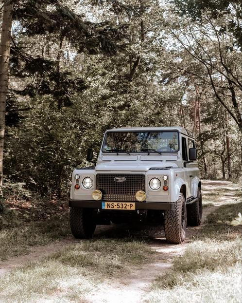 Land Rover defender, Auto's, Land Rover, Particulier, Benzine, MPV, Geïmporteerd, Zilver of Grijs, Ophalen