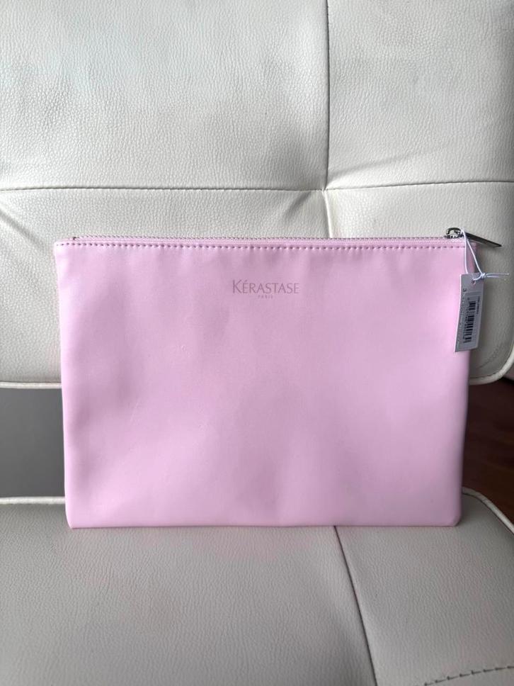 Kerastase roze toilettas nieuw, Sieraden, Tassen en Uiterlijk, Toilettassen, Nieuw, Dame, Roze, Ophalen of Verzenden