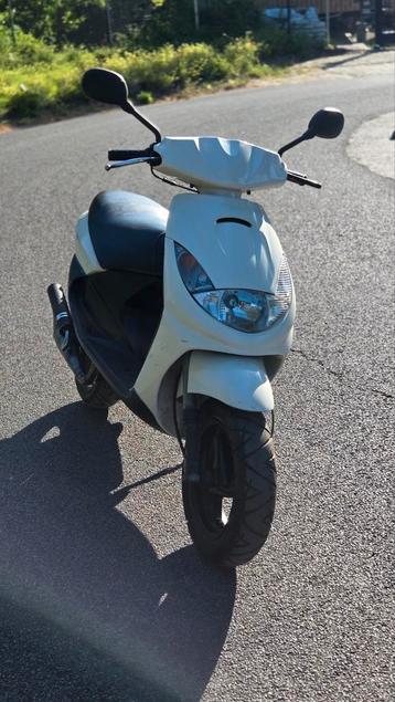 Peugeot 100cc beschikbaar voor biedingen