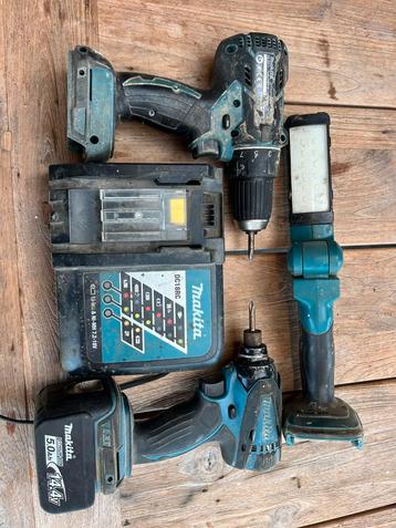 Makita Gereedschap Set - Boormachine, Accu, Lamp beschikbaar voor biedingen