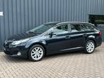 Toyota Avensis Wagon 1.8 VVTi Dynamic YOUNGTIMER/1E EIGENAAR, Zwart, 4 cilinders, Origineel Nederlands, Handgeschakeld