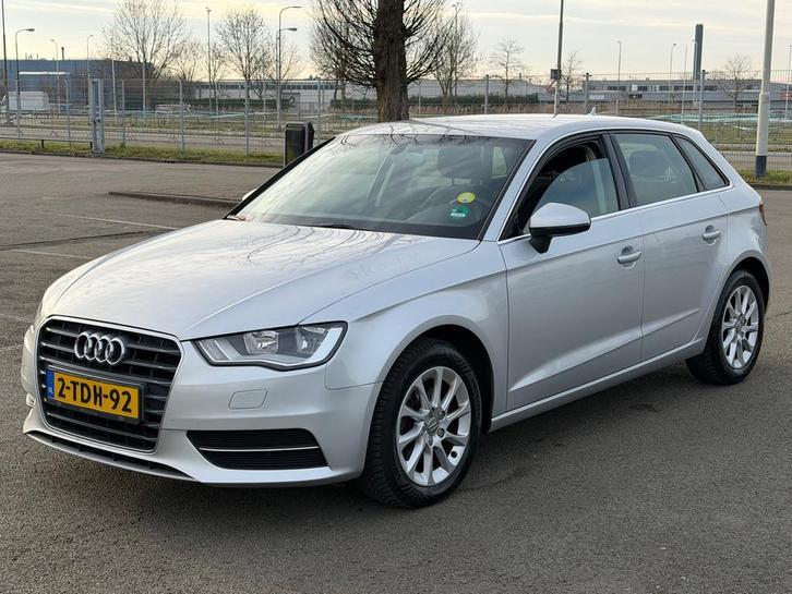 Audi A3 Sportback 1.6 TDI 77KW Attraction Pro Line, Auto's, Audi, Bedrijf, Te koop, A3, ABS, Airbags, Airconditioning, Bluetooth