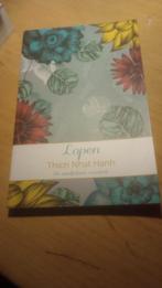 Thich Nhat Hanh - Lopen 9789045318516, Boeken, Esoterie en Spiritualiteit, Ophalen of Verzenden, Zo goed als nieuw, Spiritualiteit algemeen