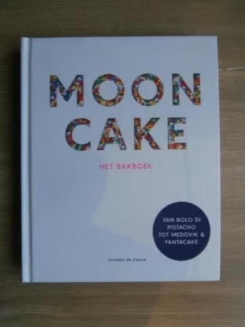 Mooncake - hét bakboek - Jonneke de Zeeuw, Boeken, Kookboeken, Zo goed als nieuw, Verzenden