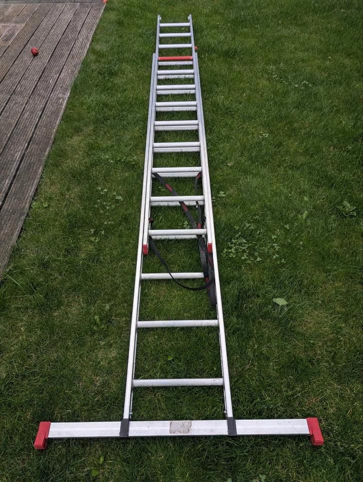 2x12 altrex ladder. Kan in A stand en verder uitgeschoven., Doe-het-zelf en Verbouw, Ladders en Trappen, Gebruikt, Ladder, 4 meter of meer