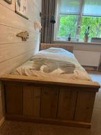 Mooi steigerhouten bed, Huis en Inrichting, Slaapkamer | Complete slaapkamers, Ophalen, Zo goed als nieuw, Eenpersoons