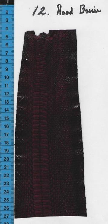 heel dun leer , slangenleer .ideaal voor hobby  beschikbaar voor biedingen