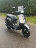 Vespa Sprint 2022 80cc! Custom Porsche agaat! Akrapovic!, Overige modellen, Maximaal 45 km/u, Ophalen of Verzenden, Zo goed als nieuw