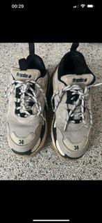 Balenciaga sneakers, Kleding | Dames, Schoenen, Balenciaga, Beige, Ophalen of Verzenden, Sneakers of Gympen
