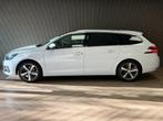 Peugeot 308 SW 1.2 PureTech Allure AUT. PANO TREKHAAK NAVI P, Gebruikt, Euro 6, 1199 cc, Met garantie (alle)