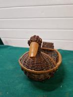 rieten mandje eend, Ophalen of Verzenden, 'T Olde Gre-j, Info@toldegrej.nl, Endepoelstraat 20f Didam