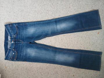 H&M flair jeans mt:28 te koop beschikbaar voor biedingen