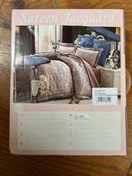 New Sateen Jacquard Bedding Set (200220) Never Used, Ophalen of Verzenden, Nieuw, Tweepersoons, Dekbedovertrek