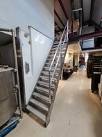 rvs304 trap horeca, Doe-het-zelf en Verbouw, Ladders en Trappen, Ophalen, Nieuw, Trap, 2 tot 4 meter