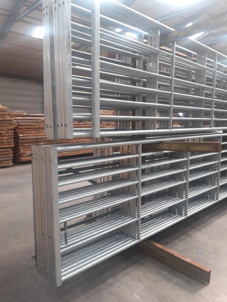 Landhekken gegalvaniseerd in diverse lengtes, Doe-het-zelf en Verbouw, IJzerwaren en Bevestigingsmiddelen, Nieuw, 250 mm of meer