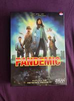 Pandemic, Hobby en Vrije tijd, Gezelschapsspellen | Bordspellen, Ophalen of Verzenden, Zo goed als nieuw