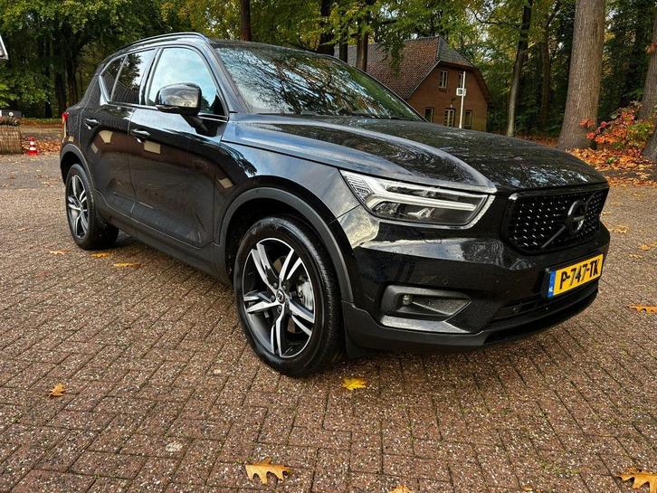 Volvo XC40 T5 Twin Engine 262pk Geartronic 2020 Zwart, Auto's, Volvo, Particulier, XC40, 4x4, ABS, Achteruitrijcamera, Adaptieve lichten