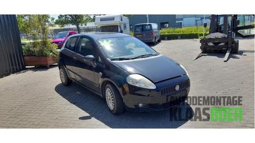 Scherm rechts-voor van een Fiat Punto Grande, Auto-onderdelen, Carrosserie en Plaatwerk, Fiat, Gebruikt, 6 maanden garantie, 12 maanden garantie