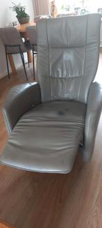 Draai relaxstoel, Huis en Inrichting, Fauteuils, Ophalen, Gebruikt, Leer, 50 tot 75 cm