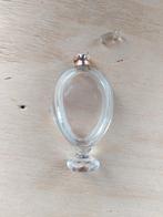 Antiek parfumflesje met gouden dop, Antiek en Kunst, Antiek | Glas en Kristal, Ophalen of Verzenden