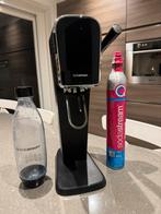Soda stream met 2 koolzuurgas flessen+ originele waterfles, Ophalen of Verzenden, Zo goed als nieuw