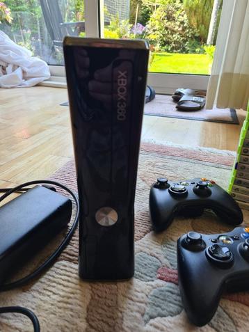 X box plus 38 games beschikbaar voor biedingen