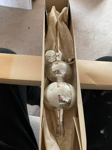 Piek kerstboom beschikbaar voor biedingen