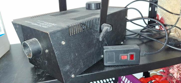 Rookmachine - Klaar voor gebruik!, Muziek en Instrumenten, Licht en Laser, Gebruikt, Rookmachine, Ophalen of Verzenden