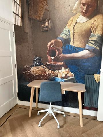 Bureau met bureaustoel - Stijlvol en praktisch! beschikbaar voor biedingen