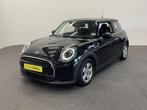 Mini Cooper 1.5 136pk DCT-7 Aut. Serious Business Navigatie, Auto's, Mini, Gebruikt, 4 stoelen, Zwart, Bedrijf