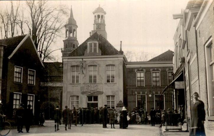 Ootmarsum - Markt - Plein met mensen, Verzamelen, Ansichtkaarten | Nederland, Gelopen, Overijssel, Voor 1920, Ophalen of Verzenden