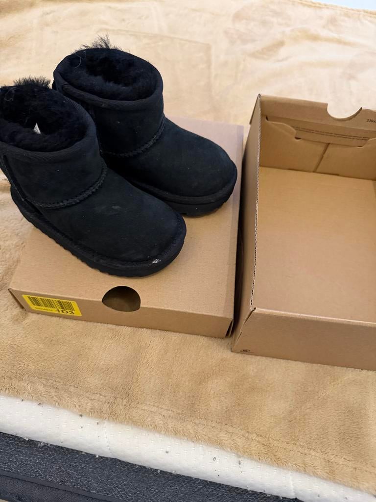 Originele UGG Laarsjes Maat 22, Ophalen, Gebruikt, Jongetje of Meisje, Laarsjes
