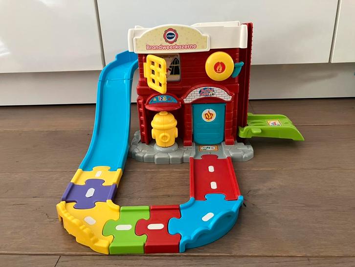 Vtech toet toet auto’s brandweerkazerne, Kinderen en Baby's, Speelgoed | Vtech, Gebruikt, Ophalen of Verzenden