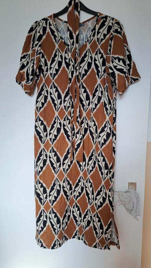 Geisha jurk maat S / M, Kleding | Dames, Jurken, Zo goed als nieuw, Maat 38/40 (M), Onder de knie, Ophalen of Verzenden