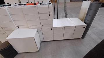 Bureau ladekasten  beschikbaar voor biedingen