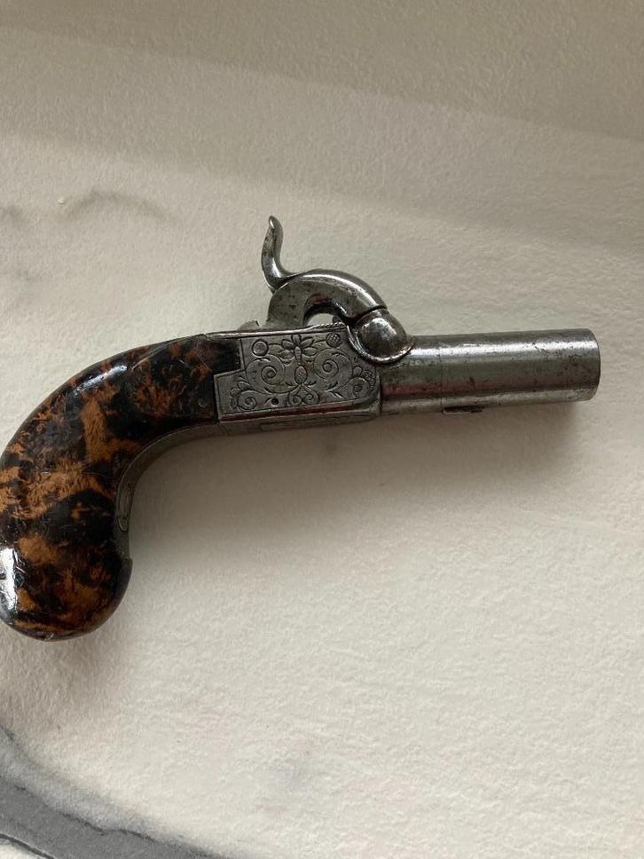 Te koop antiek, zeer lux percussie pistooltje., Antiek en Kunst, Antiek | Overige Antiek, Ophalen of Verzenden