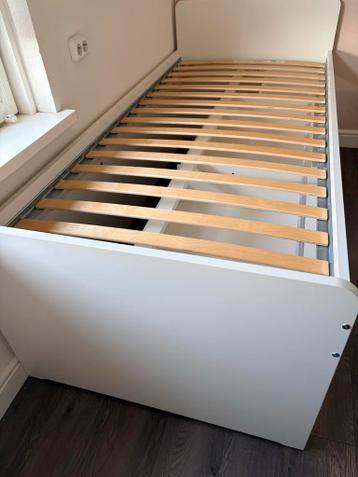 SLÄKT Ikea Wit bedframe 90x200 met opberger en lattenbodem - afbeelding 7