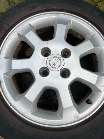Opel Corsa D Velg 15 inch beschikbaar voor biedingen