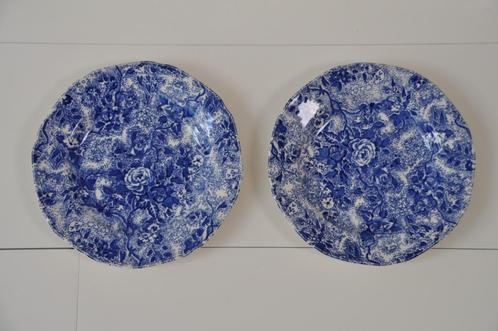 2 Burleigh bordjes Chintzware fijn blauw wit motief 17,5 cm, Huis en Inrichting, Keuken | Servies, Zo goed als nieuw, Bord(en)