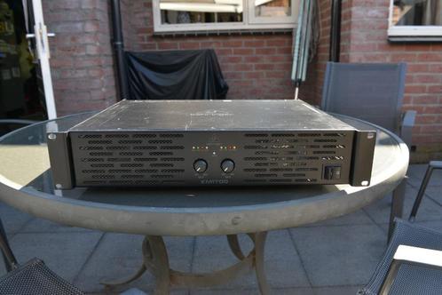 Behringer KM1700 versterker, Muziek en Instrumenten, Versterkers | Keyboard, Monitor en PA, Gebruikt, P.A., 500 tot 1000 watt