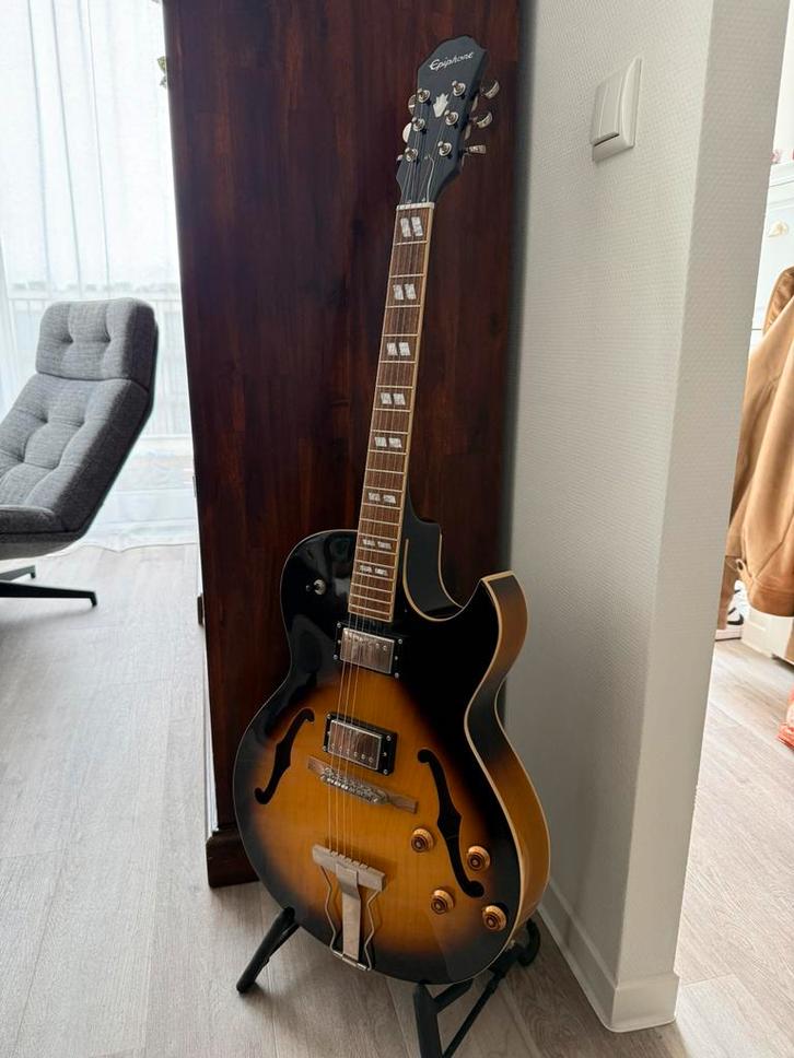 Epiphone ES-175 VS – Vintage Sunburst Hollowbody – (2010), Muziek en Instrumenten, Snaarinstrumenten | Gitaren | Elektrisch, Zo goed als nieuw