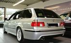 BMW 5-Serie E39 540iA Touring AUT 2003 M-sport, Automaat, Achterwielaandrijving, 2000 kg, 109 €/maand