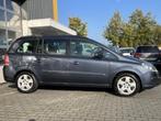 Opel Zafira 2.2 Executive Cruise control Climate control Tre, Auto's, Opel, Voorwielaandrijving, Stof, Zwart, 4 cilinders