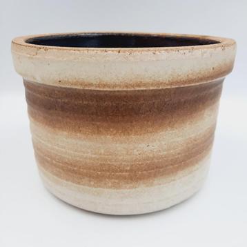 Robuste grote vintage bloempot in prima staat, diameter 18cm beschikbaar voor biedingen