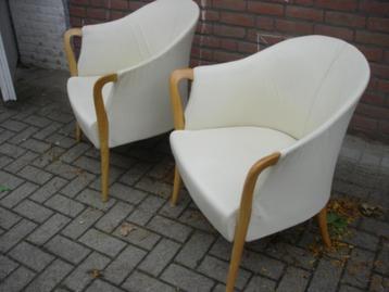 Twee FAUTEUILS [ SPA & WELLNESS ] van Panda4Beauty beschikbaar voor biedingen
