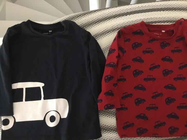 setje van 2 shirts   maat 68  ( longsleeve ), Kinderen en Baby's, Babykleding | Maat 68, Zo goed als nieuw, Jongetje, Shirtje of Longsleeve
