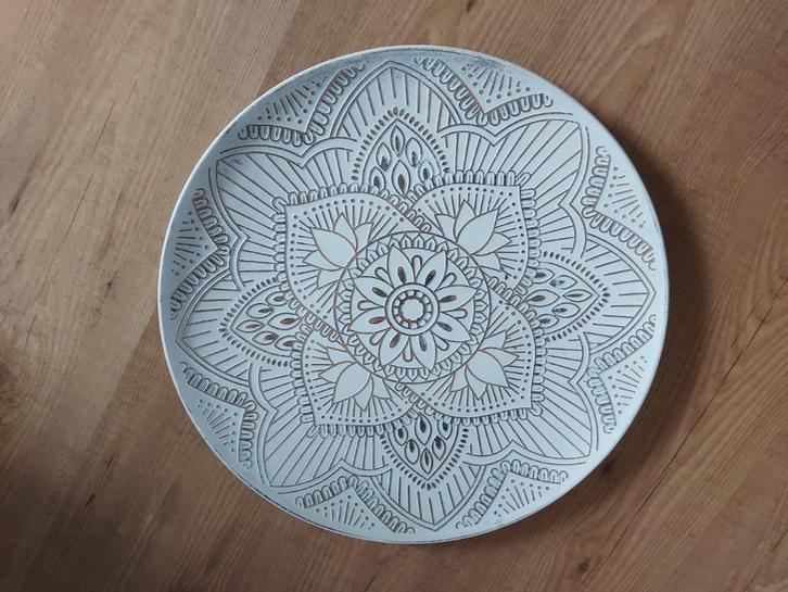 Witte keramieken met gouden tekening schaal 44,5 cm, Huis en Inrichting, Woonaccessoires | Schalen en Manden, Zo goed als nieuw