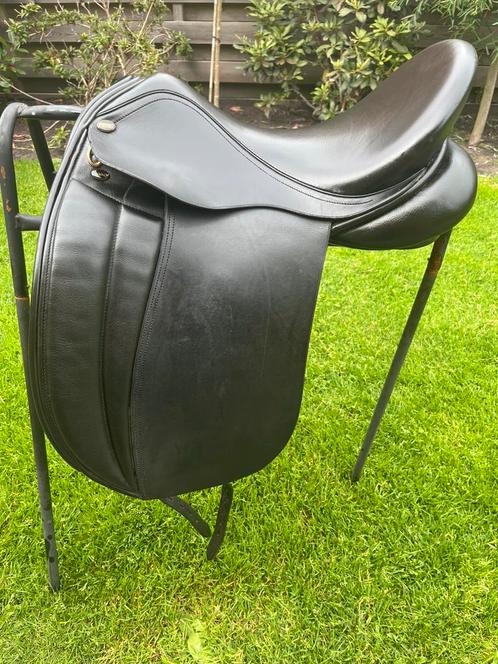 Fryso Legacy new generation 17,5 fit 3, Dieren en Toebehoren, Paarden en Pony's | Zadels, Zo goed als nieuw, Dressuur, Ophalen of Verzenden