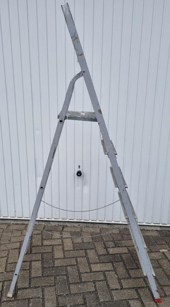 Trap, Doe-het-zelf en Verbouw, Ladders en Trappen, Gebruikt, Trap, Minder dan 2 meter, Ophalen of Verzenden