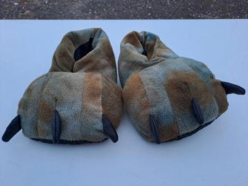 Sloffen maat 30-31 beschikbaar voor biedingen